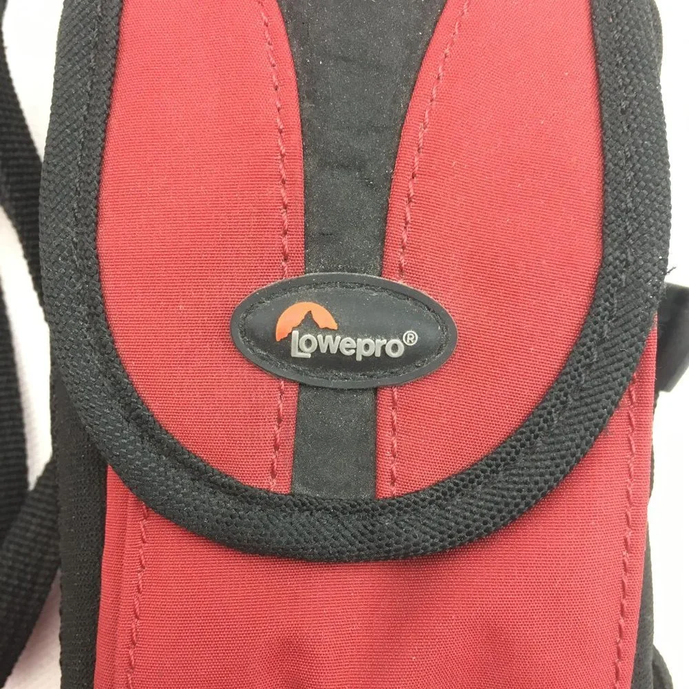 Lowe Pro Red Black Camera Carrying Case Shoulder Neck Strap Belt Loop